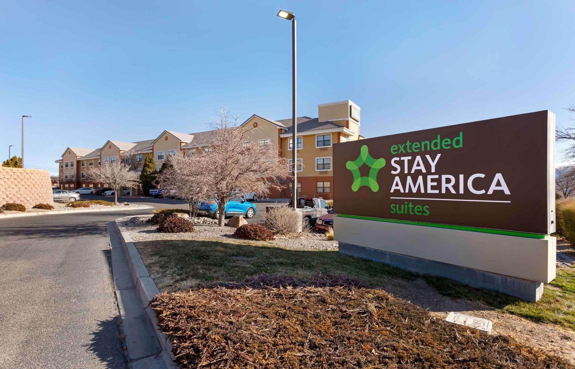 Extended America - Albuquerque - 2*